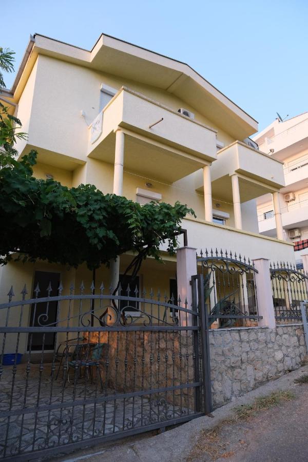 Apartments Jasmina Utjeha Exterior foto